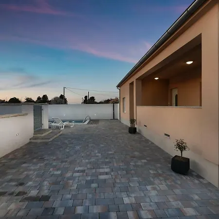 Luka Дом отдыха