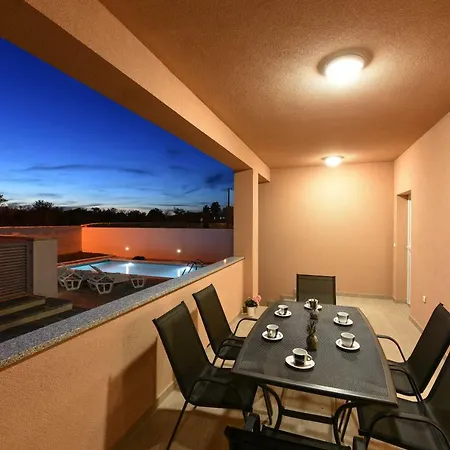 Дом отдыха Luka Задар