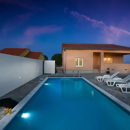 Hébergement de vacances Luka Zadar