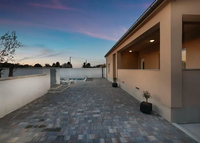 Luka Hébergement de vacances